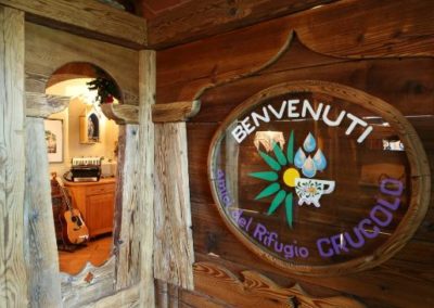 entrata-rifugio-crucolo