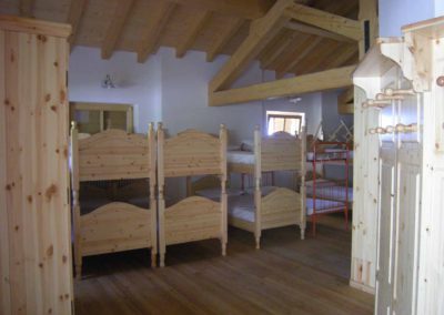 Casa-Vacanze-Gruppi- Primalunetta-stanza-2